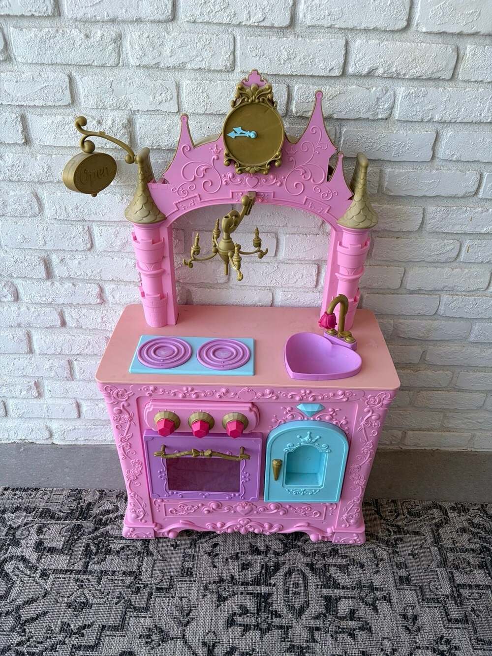 Disney Princess Royal Dreams Castle Kitchen